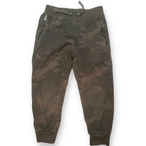 5 for $25 Rebel James & Charli Camo Olive Joggers Size 5